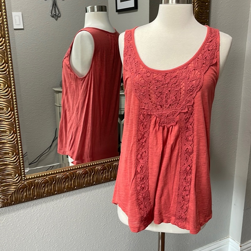 LOFT Coral Lace-Trim Scoop Neck Tank